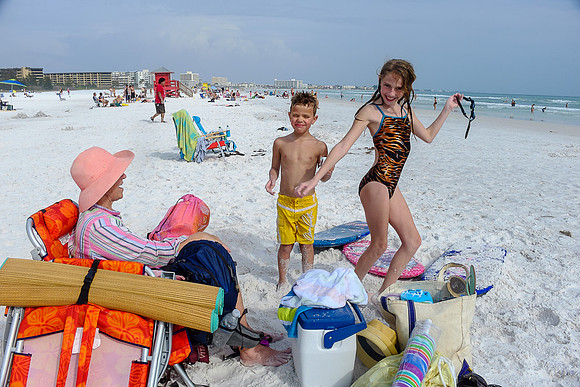 Reagan & Carter in Fla 2014-6638 -2014-04-30